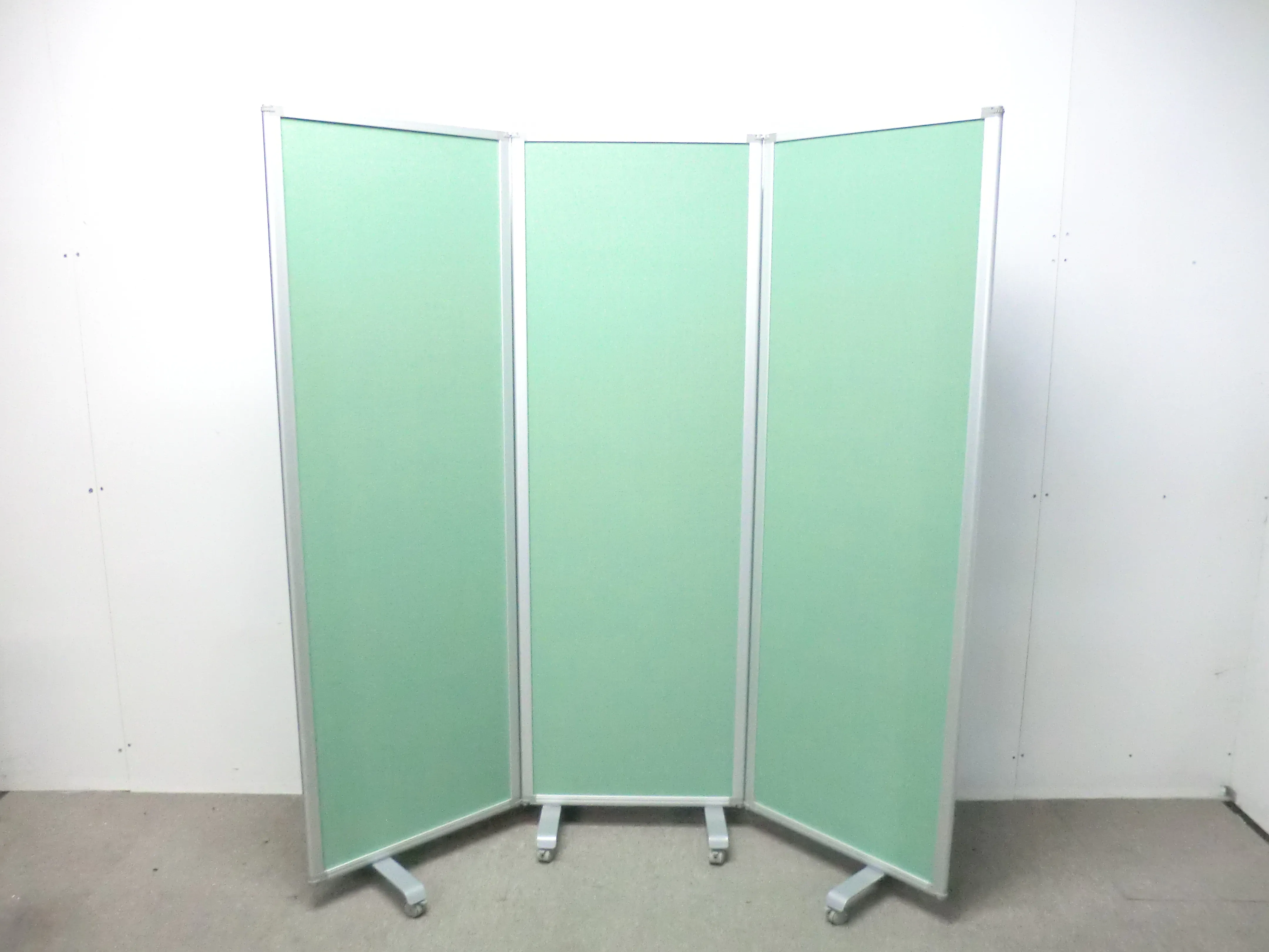 3連衝立 / グリーン 【中古】