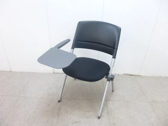 オカムラ/ブラック/メモ台付チェア/【中古】