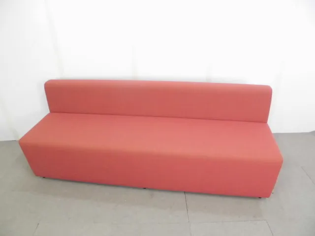 オカムラ / レッド / 3人用ソファー