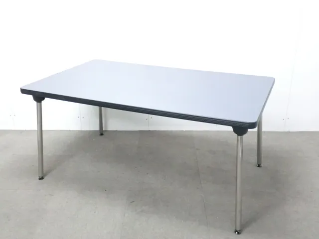 オカムラ/WOGG/ グレー / 【中古】 折り畳みテーブル