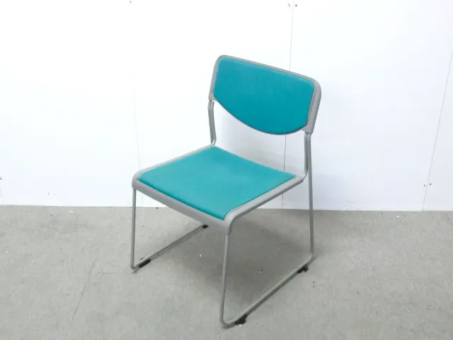 イトーキ / グリーン / 【中古】 スタッキングチェア