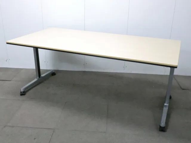 インターアクト 【オカムラ】 木目調 / フォールディング