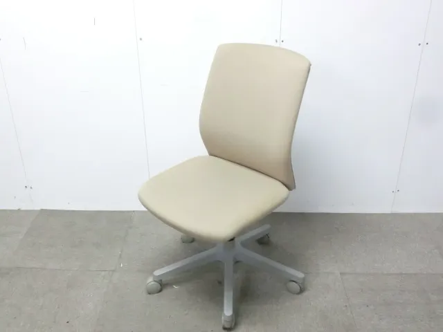 オカムラ オムネス ベージュ C535WR FEA2 【中古】OAチェア肘無し
