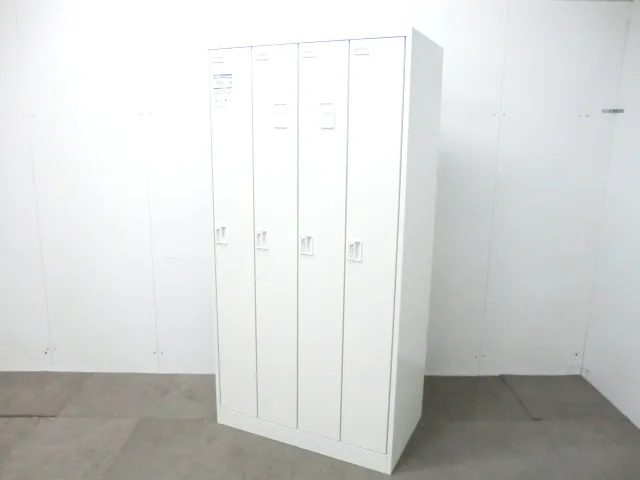 オカムラ/ホワイト/【中古】 4人用ロッカー / ダイヤル錠